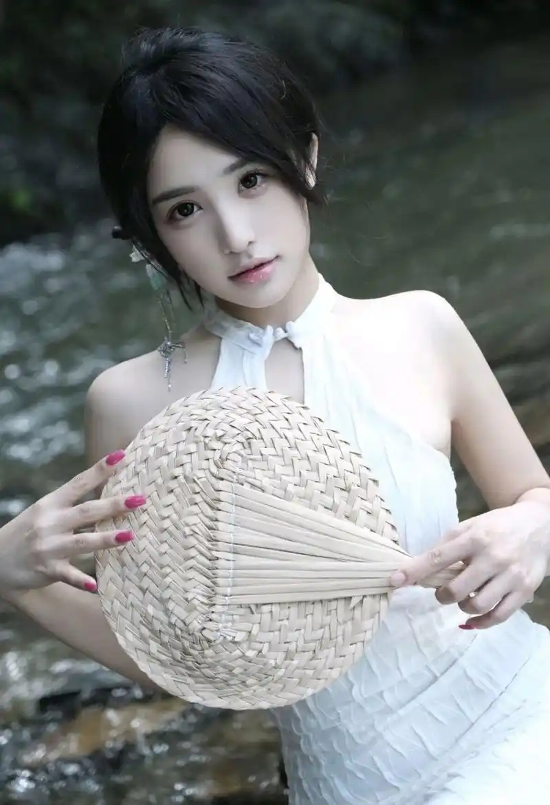 《漫长的季节》海报